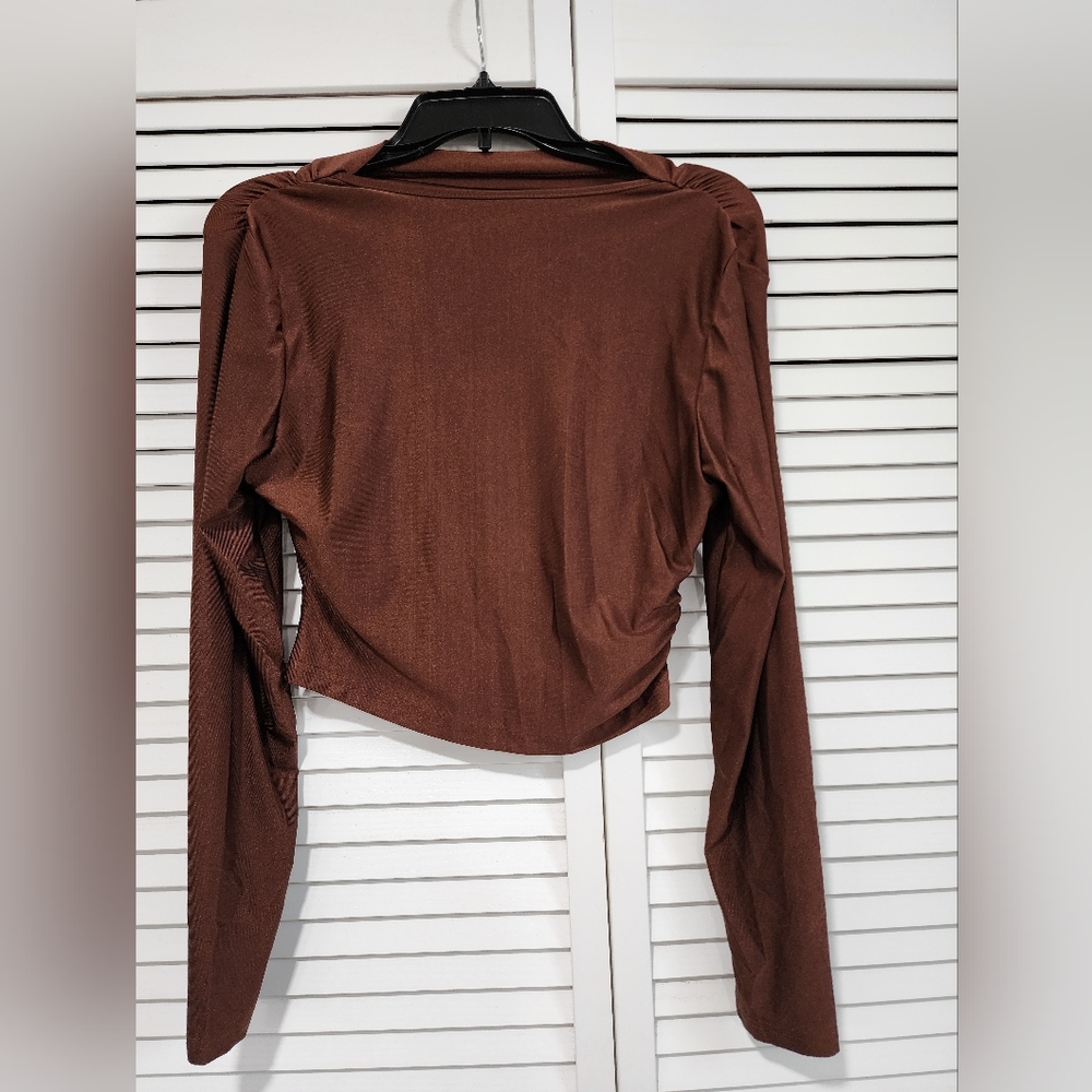 Ladies Size Large Pullover Rouched Brown Top. Long Sleeve